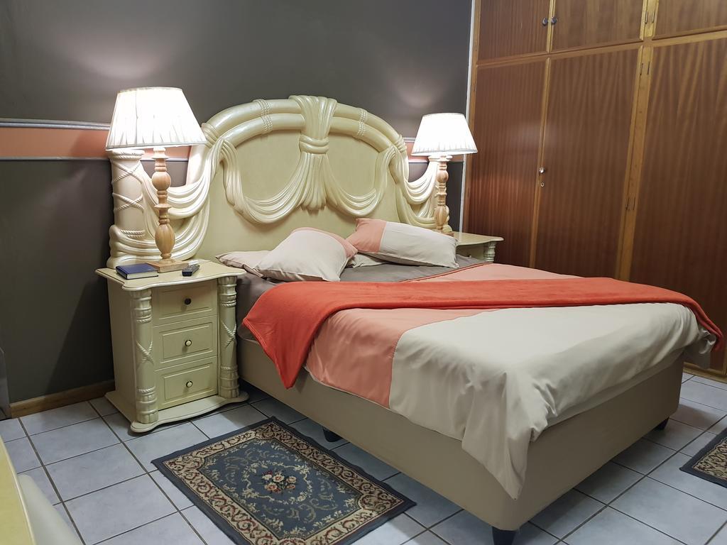 Onze Rust Guest House Gobabis Buitenkant foto